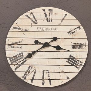 18 inch, Off-White Distressed Wood Wall Clock